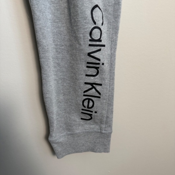 Calvin Klein Women's Gray Logo Sweatpant Joggers Size Medium Athletic Running - Picture 2 of 15